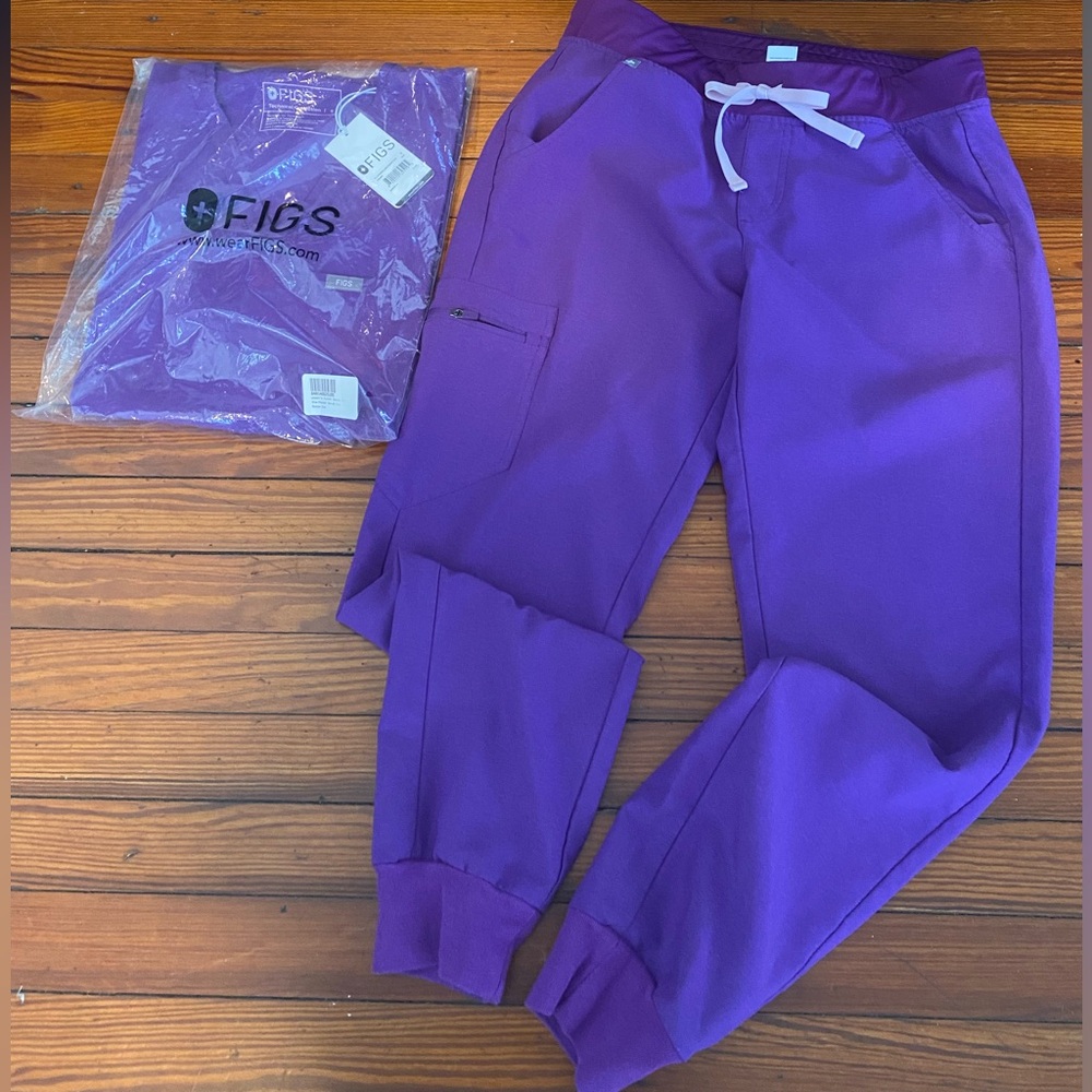 Figs ultra violet Catarina 1 pocket top and Zamora joggers scrub set